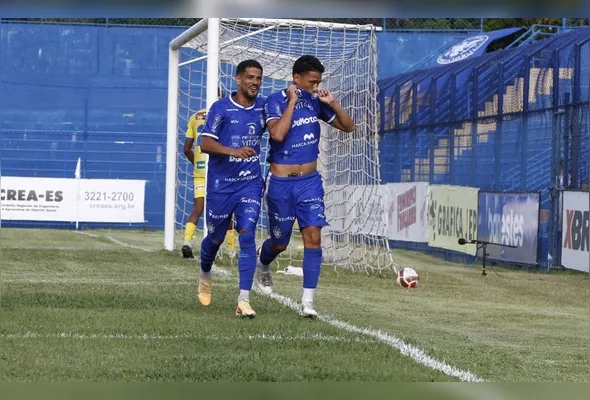 Imagem ilustrativa da imagem Vitória atropela e avança à semifinal do Capixabão