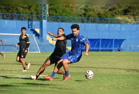 Imagem ilustrativa da imagem Vitória vence o Vilavelhense em jogo-treino no Salvador Costa