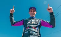 Imagem ilustrativa da imagem Salas comemora aniversário com vitória na Stock Car
