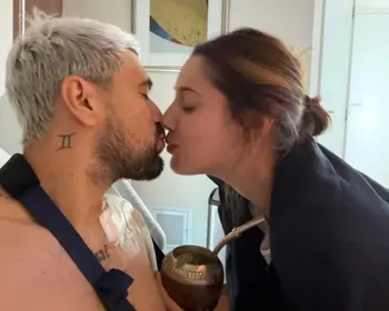 Imagem ilustrativa da imagem Arrascaeta recebe alta após cirurgia e inicia nova etapa de recuperação