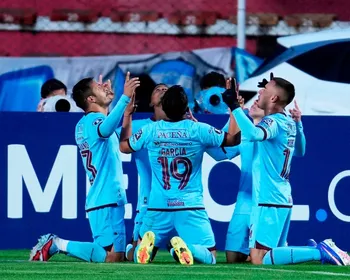 Imagem ilustrativa da imagem Flu sofre com brasileiro, perde para Bolívar e se complica na Libertadores