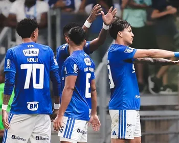 Imagem ilustrativa da imagem Kaio Jorge marca de pênalti, e Cruzeiro elimina Goiás com toque dramático