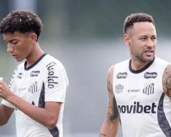 Imagem ilustrativa da imagem Neymar se desentende com filho de Robinho, acerta rasteira e causa 'climão'