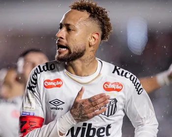 Imagem ilustrativa da imagem Neymar tenta convencer Ancelotti e quebrar tabu do Santos na Copa do Brasil