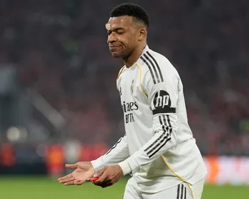 Imagem ilustrativa da imagem Real Madrid confirma lesão de Mbappé a menos de dois meses para a Copa