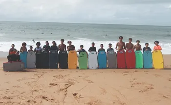 Imagem ilustrativa da imagem Bodyboarding vira projeto escolar em Vila Velha