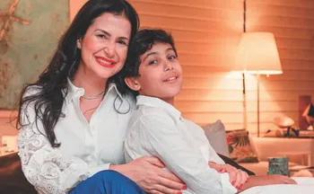 Imagem ilustrativa da imagem Dia das Mães: 'somos parceiros', diz primeira-dama do ES sobre o filho Arthur