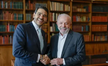 Imagem ilustrativa da imagem Lula diz a aliados que vai reenviar ao Senado indicação de Messias para vaga do STF
