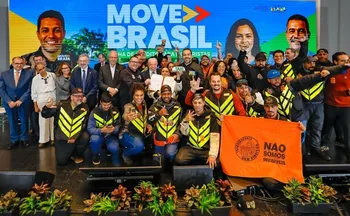 Imagem ilustrativa da imagem Lula lança programa e diz sonhar em oferecer motos por um preço mais acessível