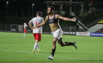 Imagem ilustrativa da imagem Rio Branco arranca empate no fim, mas deixa o G-4