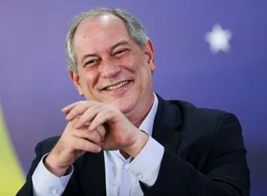 Imagem ilustrativa da imagem Ciro Gomes confirma candidatura ao Governo do Ceará