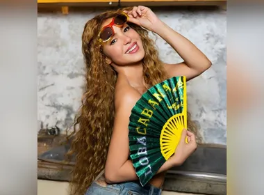Imagem ilustrativa da imagem Shakira promete surpresas e aquece público para megashow em Copacabana