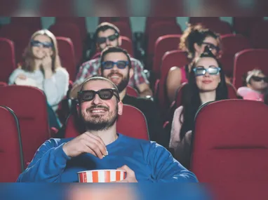 A pesquisadora Sara Dantas abriu a programação da 3ª Jornada de Educação Inclusiva do Sinepe-ES