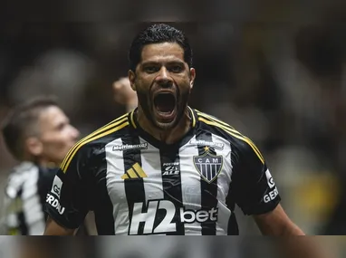 Artur Jorge e Eduardo Domínguez vivem momentos opostos com seus clubes