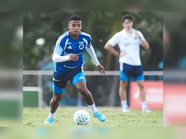 Spinelli comemora seu gol marcado na partida de ida contra o Paysandu