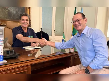 Bolsonaro cumpre prisão domiciliar por razões de saúde