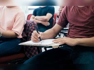 Objetivo do Desenrola Fies é facilitar a regularização financeira dos participantes