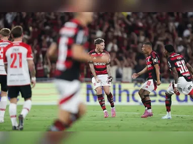 Giorgian De Arrascaeta será submetido a uma cirurgia nesta quinta-feira, 30, para corrigir a fratura na clavícula