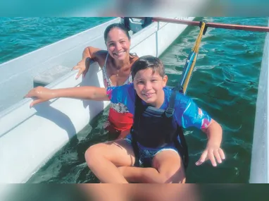 Vivian Coser e  filho Arthur, de 11 anos
