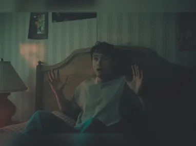 Chiwetel Ejiofor,  de “12 Anos de Escravidão” (2013), é o protagonista. Ele interpreta Clark