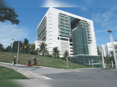 Imagem ilustrativa da imagem Petrobras abre vagas de estágio, com vagas no ES, e bolsas de R$ 1.825