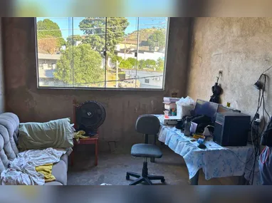 Mãe relatou que acordou e não viu a criança na cama; ao procurar pela casa, encontrou o bebê submerso e o levou ao PA de Alto Lage
