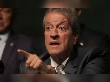 O médico Luiz Lorentz e Arthur Schaper Berganholi são amigos de infância