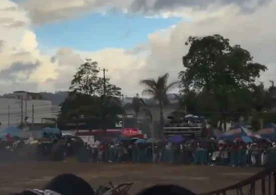 Imagem ilustrativa da imagem Acidente com monster truck deixa ao menos 2 mortos e 37 feridos na Colômbia