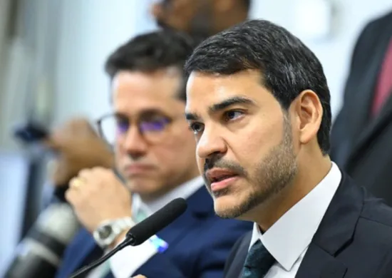 Imagem ilustrativa da imagem Acompanhe ao vivo: CCJ sabatina Jorge Messias, indicado para ministro do STF