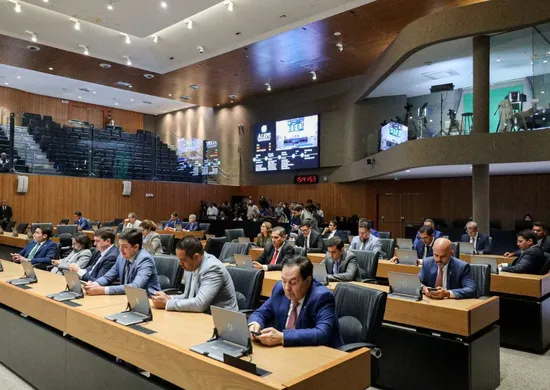 Imagem ilustrativa da imagem Alepe aprova Auxílio Pernambuco de R$ 2,5 mil para vítimas das chuvas