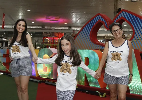 Imagem ilustrativa da imagem Bazar Exagerado reúne 300 marcas com descontos de até 90% na Serra
