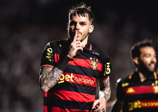 Imagem ilustrativa da imagem Com um a menos, Sport vence a Ponte Preta e segue como único invicto da Série B
