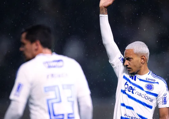 Imagem ilustrativa da imagem Cruzeiro encara Boca Juniors para garantir vaga e eliminar gigante da Libertadores
