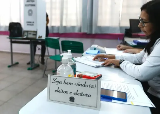 Imagem ilustrativa da imagem Eleições 2026: eleitor pode se inscrever para ser mesário voluntário