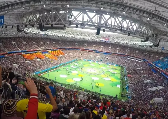 Imagem ilustrativa da imagem Emprego dos sonhos? TV dos EUA anuncia vaga para ver jogos da Copa por R$ 247 mil