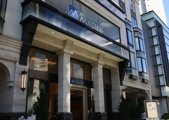 Imagem ilustrativa da imagem Empresa da família Vorcaro movimentou R$ 1 bi para tentar esconder dinheiro