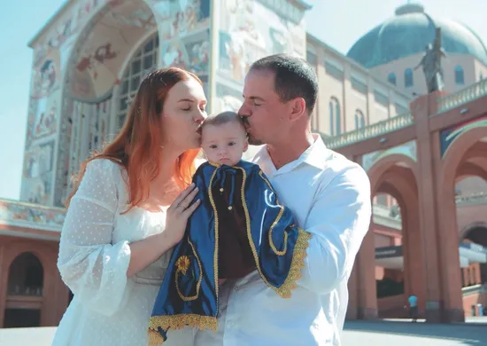 Imagem ilustrativa da imagem Família de bebê que nasceu com 624 gramas: “Medicina e a fé salvaram nossa filha”