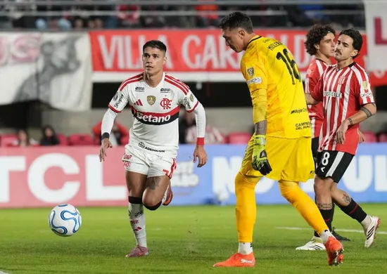 Imagem ilustrativa da imagem Flamengo empata com Estudiantes e segue tranquilo na Libertadores