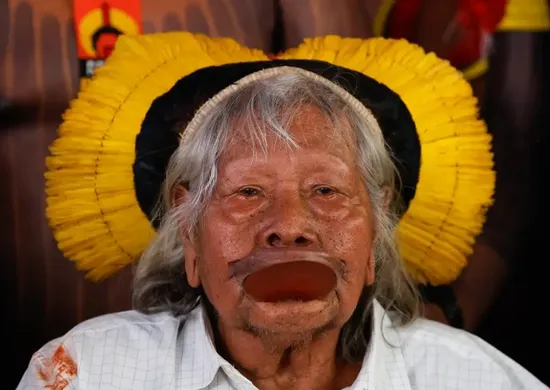 Imagem ilustrativa da imagem Internado em UTI, cacique Raoni tem melhora do estado de saúde