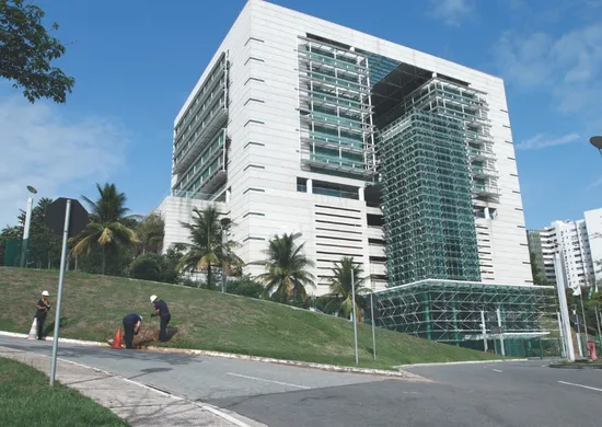 Imagem ilustrativa da imagem Petrobras abre vagas de estágio, com vagas no ES, e bolsas de R$ 1.825