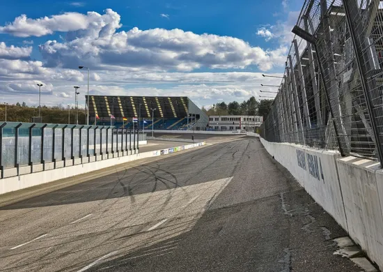 Imagem ilustrativa da imagem Pilotos unidos para salvar autódromo na Serra