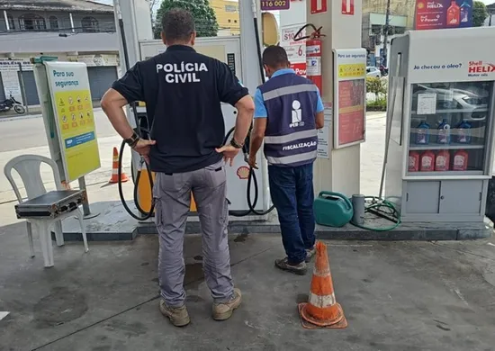 Imagem ilustrativa da imagem Postos da Grande Vitória são flagrados cobrando por gasolina não entregue