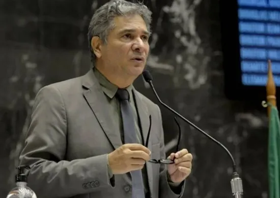 Imagem ilustrativa da imagem Prefeito de Governador Valadares (MG) é cassado em processo de impeachment