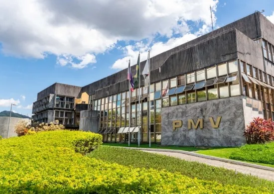 Imagem ilustrativa da imagem Prefeitura de Vitória: saiba como se inscrever em concurso público com 32 vagas