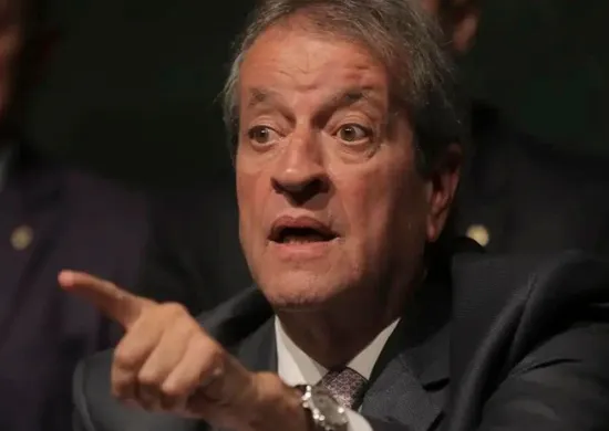 Imagem ilustrativa da imagem Valdemar Costa Neto é condenado a indenizar PT por responsabilizar partido pelo 8/1
