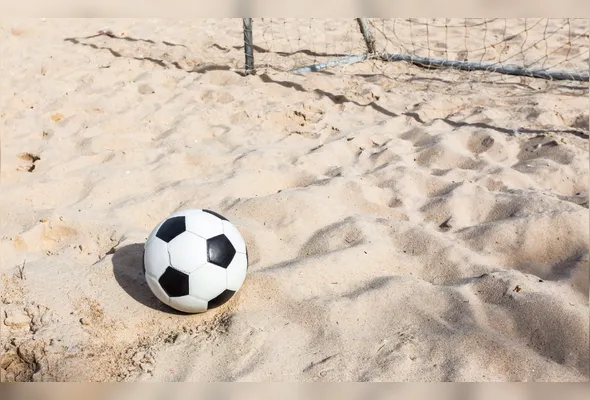 Imagem ilustrativa da imagem Federação de Beach Soccer promove curso para técnicos