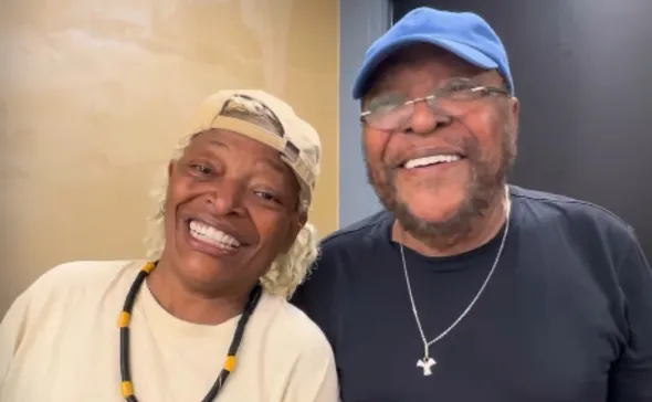 Imagem ilustrativa da imagem Saber parar é uma virtude, diz Martinho da Vila sobre última turnê, com Mart'nália