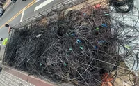 Imagem ilustrativa da imagem Mutirão de limpeza retira uma tonelada de fios em Guarapari