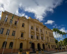 Imagem ilustrativa da imagem Pesquisa Datafolha para o Governo de PE e Senado sai nesta quinta na TV Tribuna