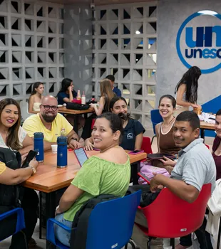 Estudantes do Centro Universitário do Espírito Santo (Unesc), em Colatina; a instituição é uma das principais
referências na formação em Pedagogia no Espírito Santo.